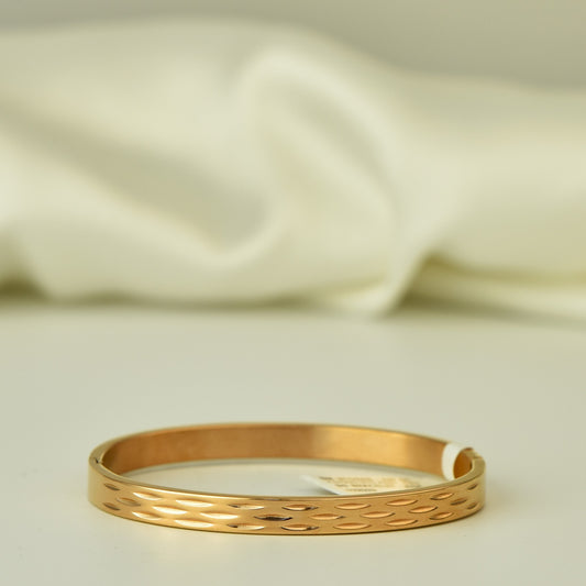 cuff-bracelet-kada-type-rose-gold-polish-anti-tarnish-minimal-western-korean-trend