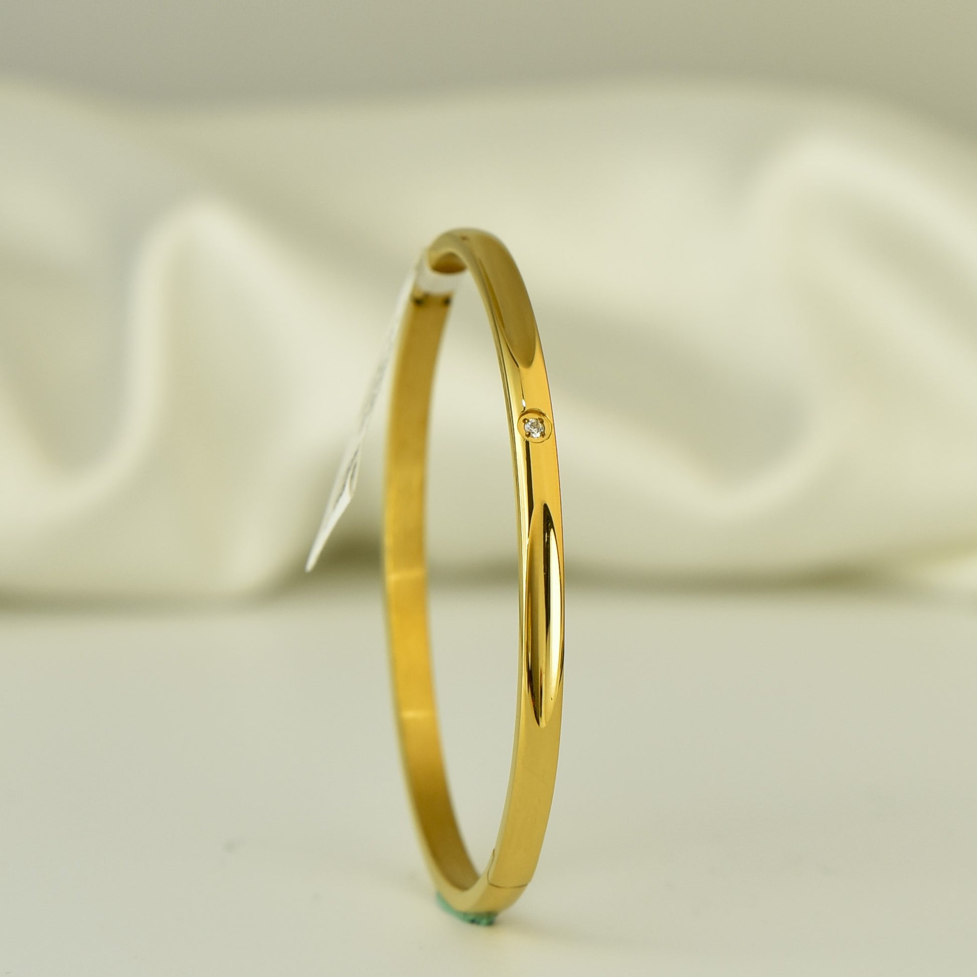 cuff-bracelet-kada-type-rose-gold-polish-anti-tarnish-minimal-western-korean-trend