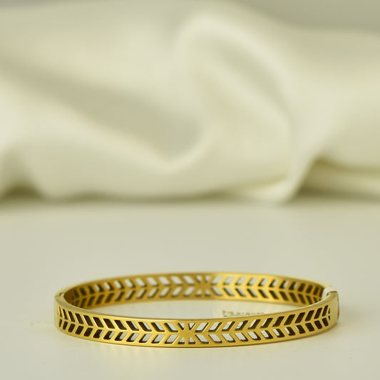 cuff-bracelet-kada-type-rose-gold-polish-anti-tarnish-minimal-western-korean-trend